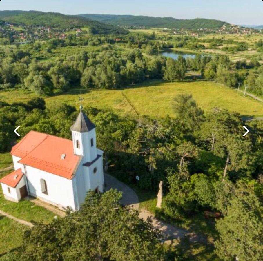Jasmin Apartment House Вонярцвашгедь Екстер'єр фото