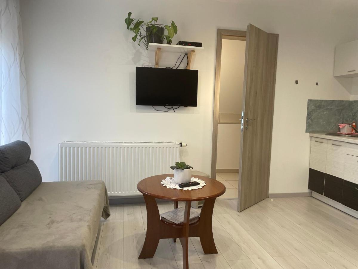 Jasmin Apartment House Вонярцвашгедь Екстер'єр фото
