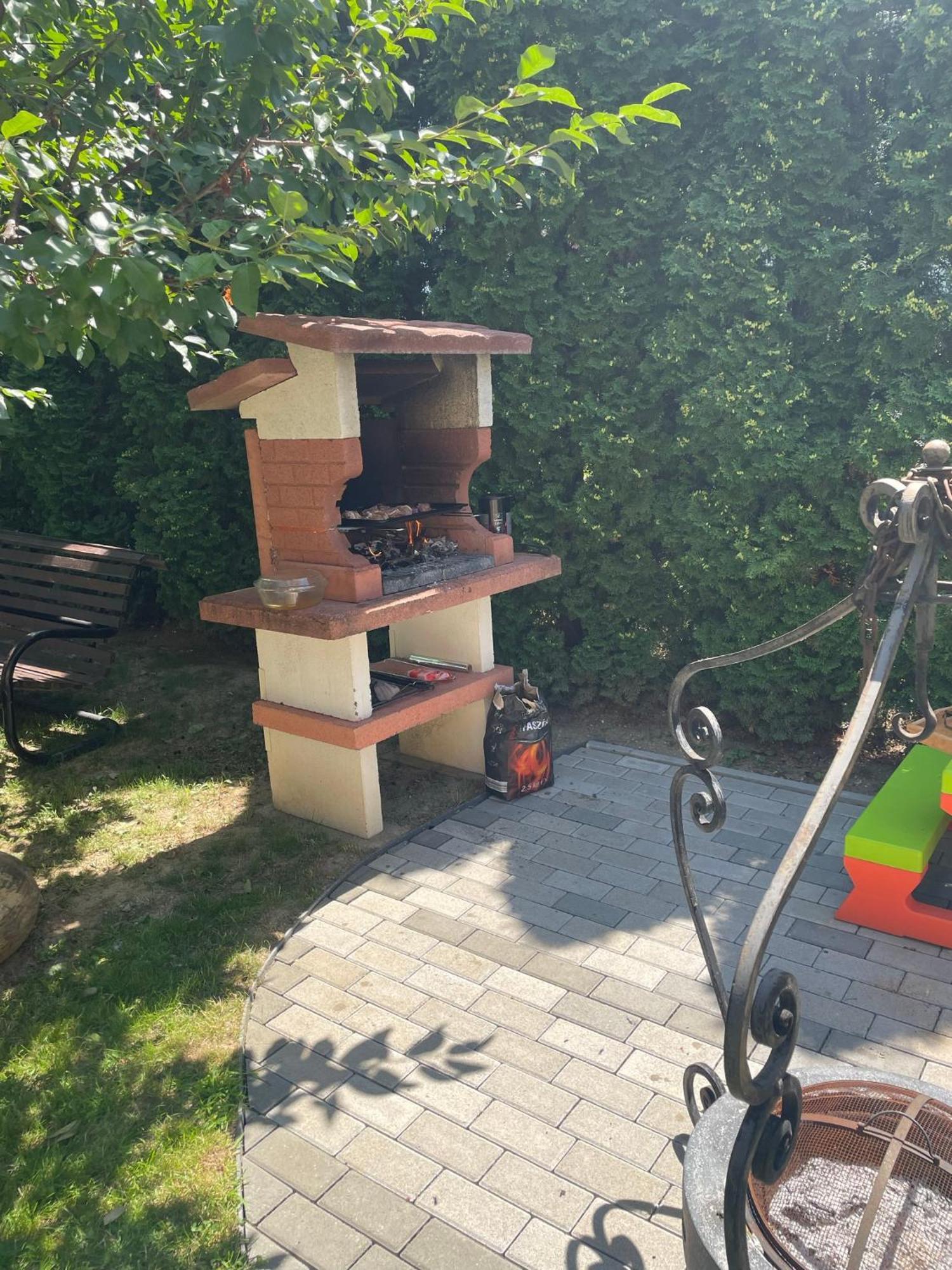 Jasmin Apartment House Вонярцвашгедь Екстер'єр фото